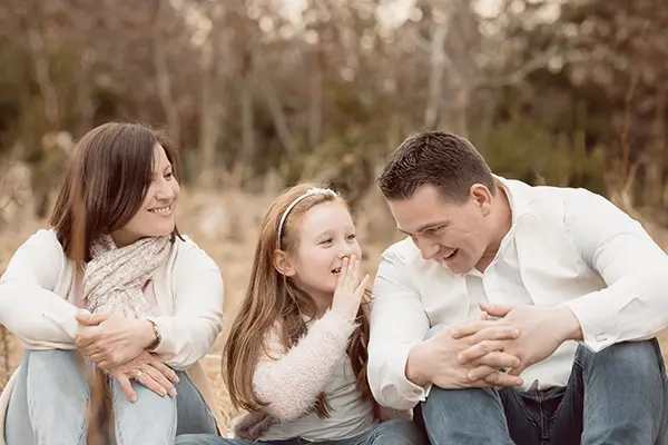 Familienfotos in München draußen im Wald