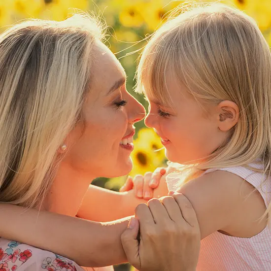 Mami and me Shooting im Sonnenblumenfeld