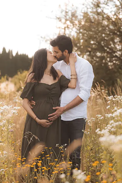 Babybauch Shooting Outfits im Shooting in München