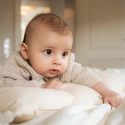 Waches Baby im Babyfotoshooting München
